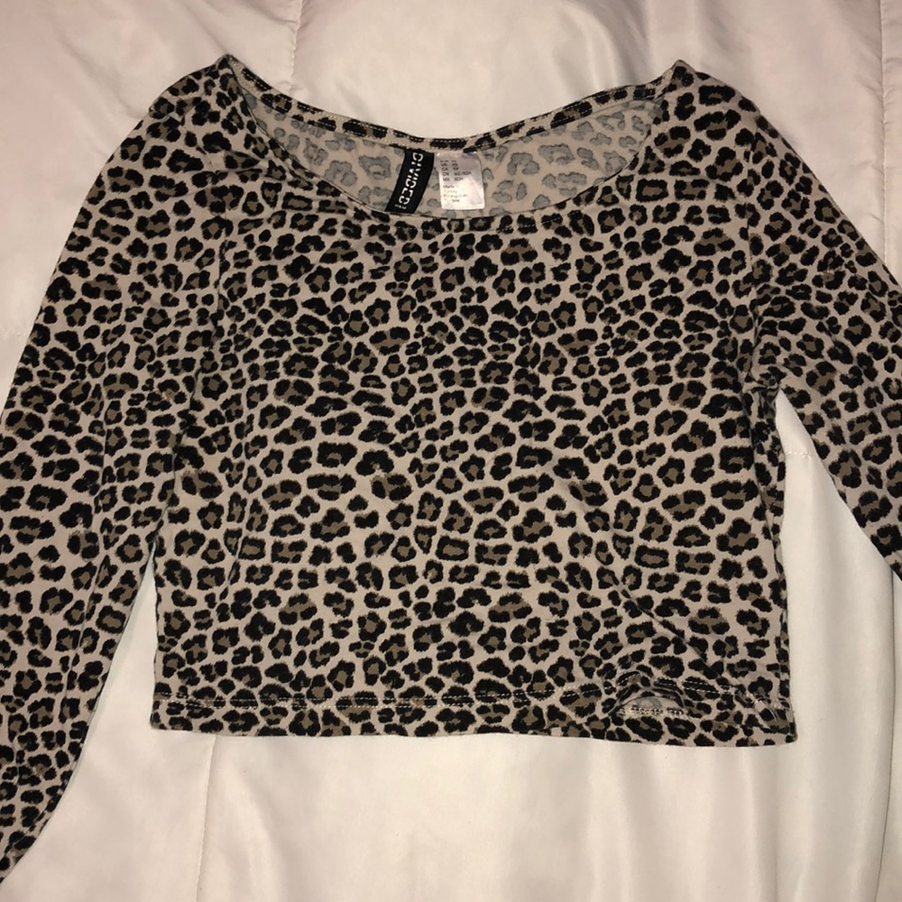 H&M cheetah print crop top